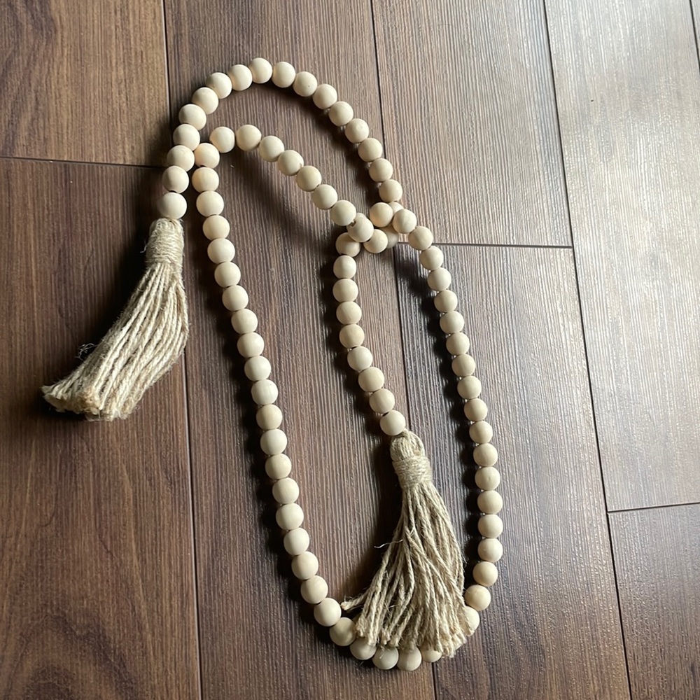 Wooden bead decor NWOT